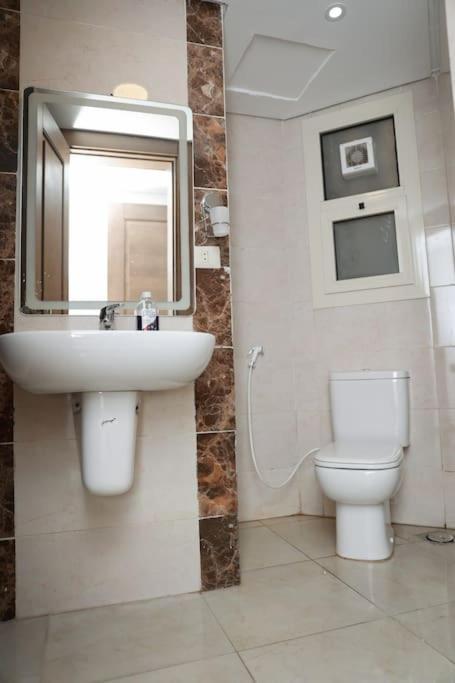 Apartment Chic 2br In Porto, New Cairo