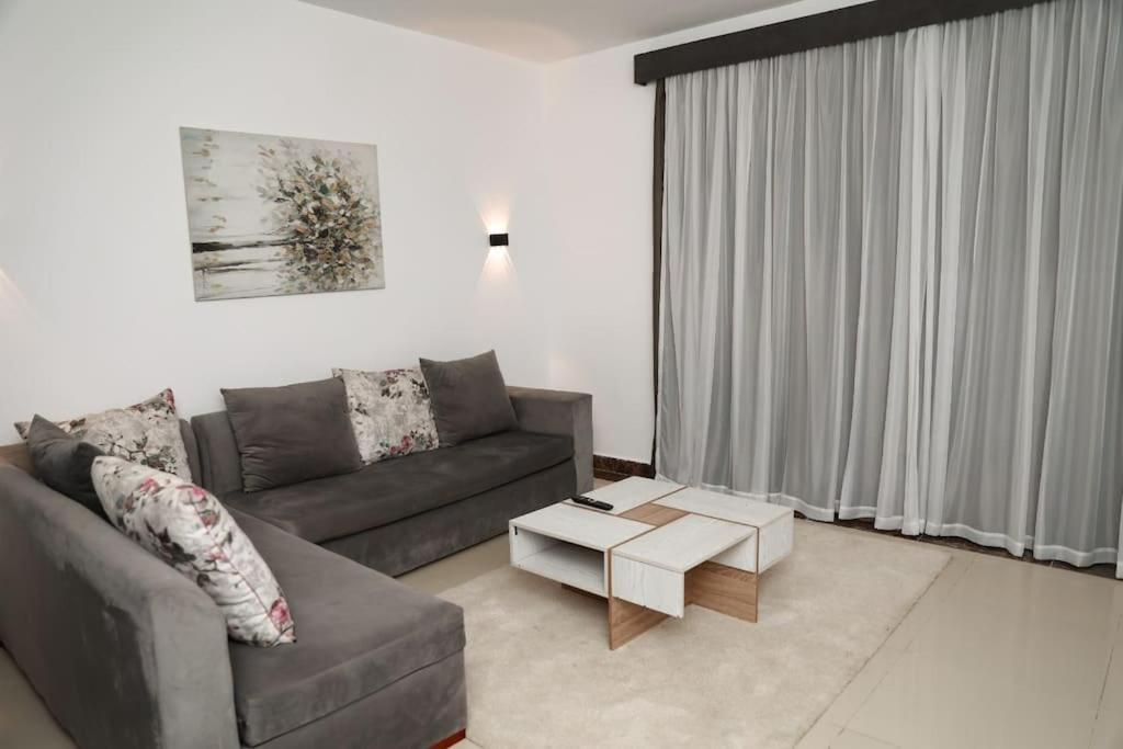 Chic 2br In Porto, New * Cairo